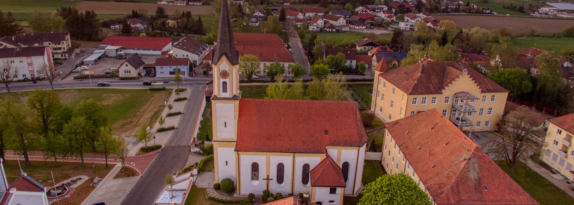 Pfarrkirche der Gemeinde Mengkofen